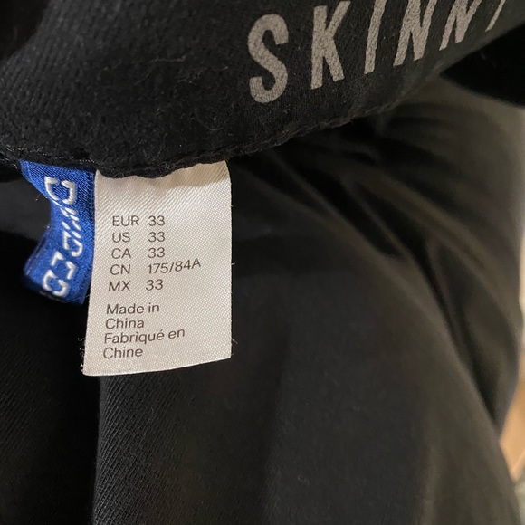 H&M Divided Men’s Ripped Jeans (Size 33 Waist) - Picture 3 of 3